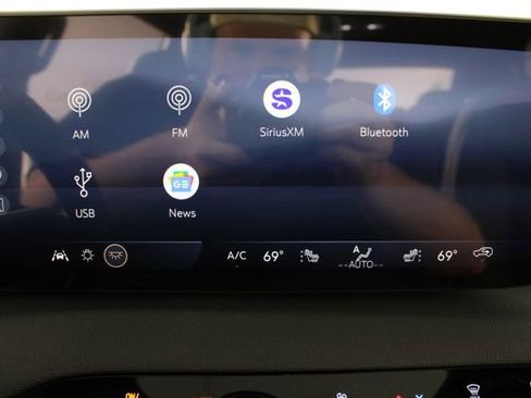 New 2026 Buick Enclave Preferred AWD/4WD image 7