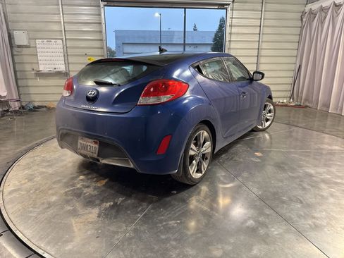 Used 2016 Hyundai Veloster w/ Option Group 03 image 5