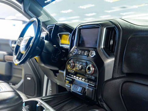 Used 2021 GMC Sierra 2500 Denali w/ Denali Ultimate Package image 15