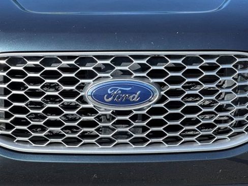 Used 2024 Ford Edge SEL image 47