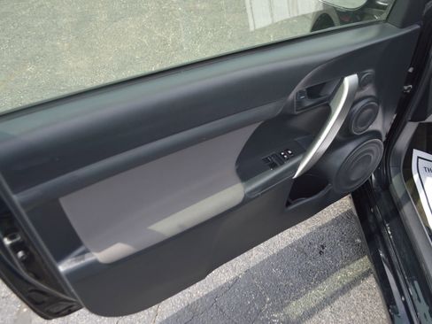 Used 2015 Scion tC FWD image 13