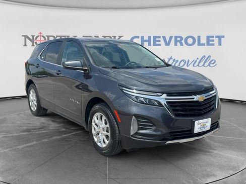Used 2022 Chevrolet Equinox LT FWD image 1