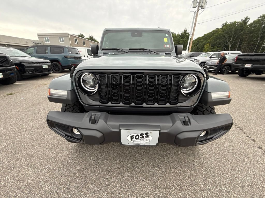 Certified 2025 Jeep Gladiator Sport AWD/4WD image 8