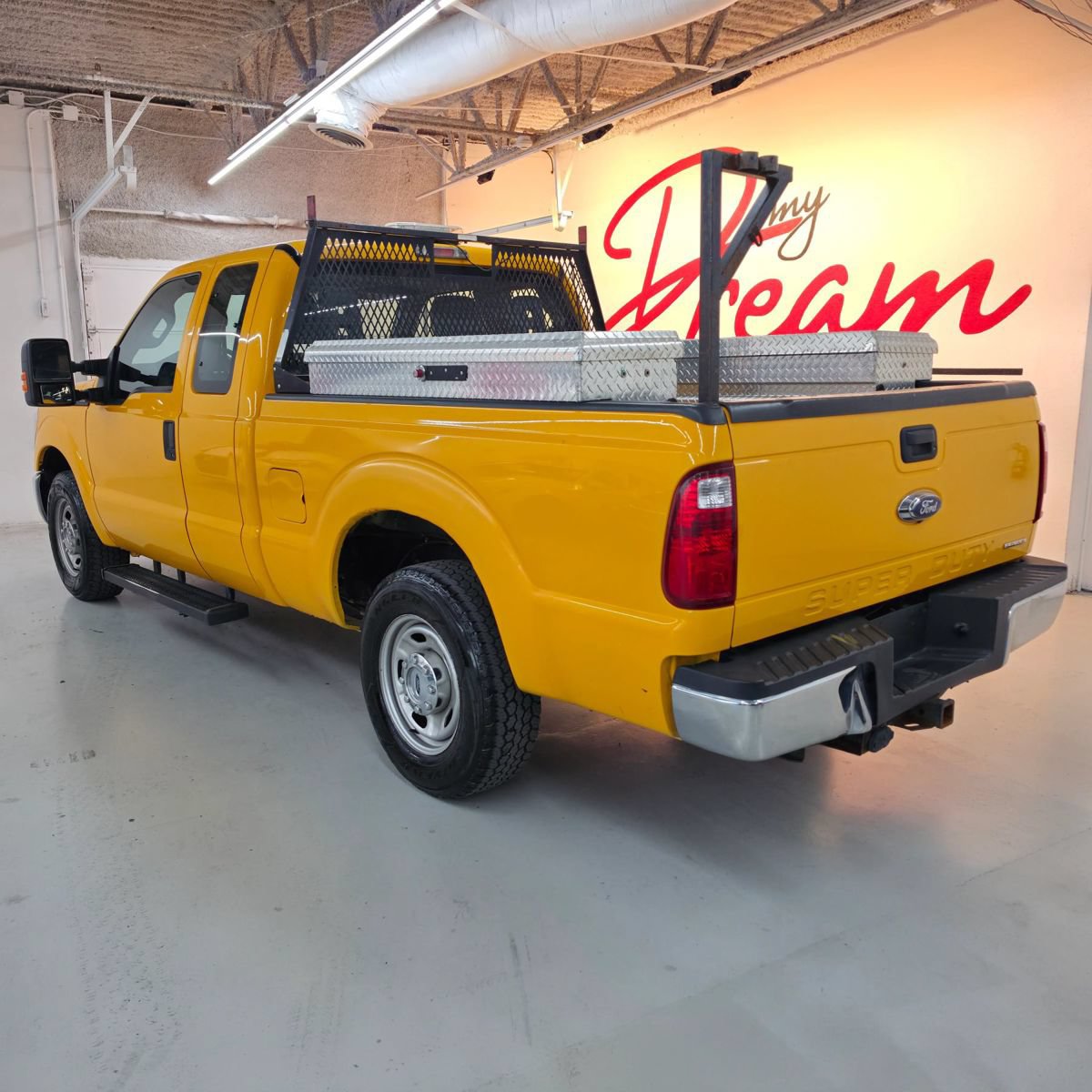 Used 2016 Ford F250 XL w/ Power Equipment Group RWD image 4