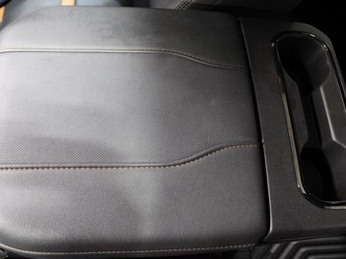 Used 2024 GMC Sierra 1500 AT4 w/ Technology Package image 24