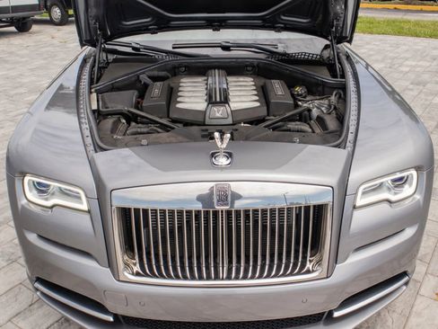 Used 2019 Rolls-Royce Wraith RWD image 44