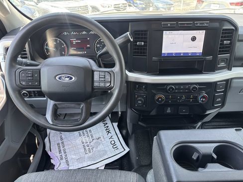Used 2023 Ford F250 XLT w/ FX4 Off-Road Package AWD/4WD image 12