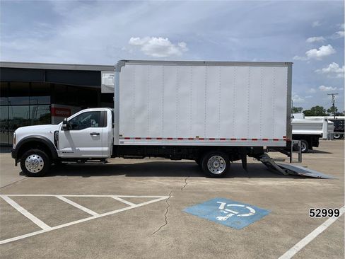Used 2024 Ford F550 2WD Regular Cab Super Duty image 5