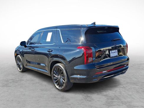 Used 2024 Hyundai Palisade Calligraphy image 3