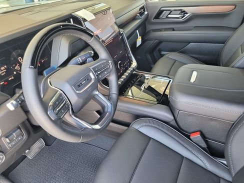 New 2026 GMC Yukon XL Denali w/ Denali Reserve Package AWD/4WD image 18