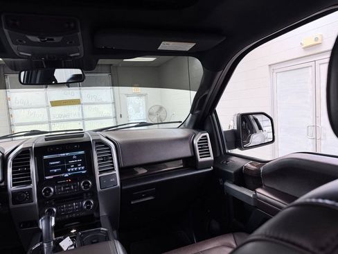 Used 2015 Ford F150 Platinum w/ Technology Package AWD/4WD image 29