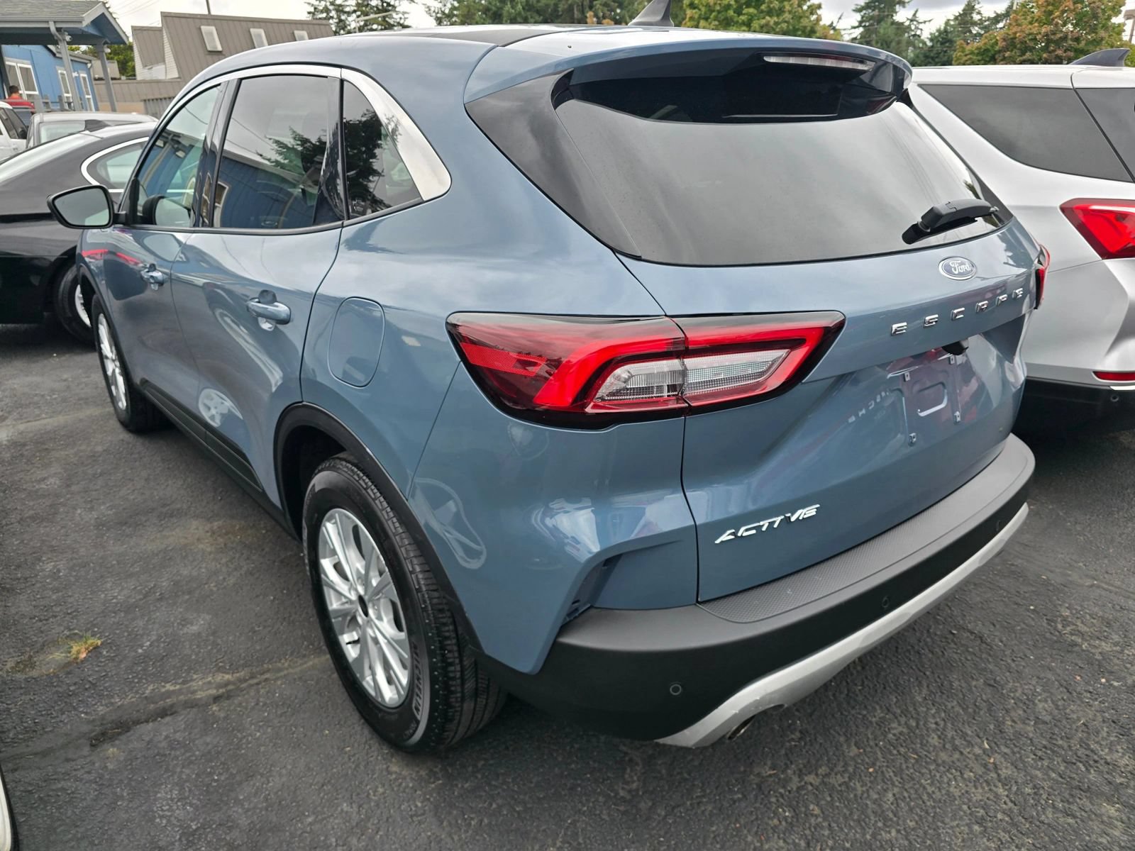 Used 2023 Ford Escape Active w/ Tech Pack #1 FWD image 2