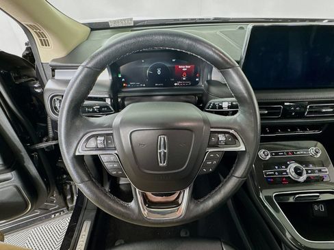 Used 2023 Lincoln Nautilus AWD w/ Premium Package image 13
