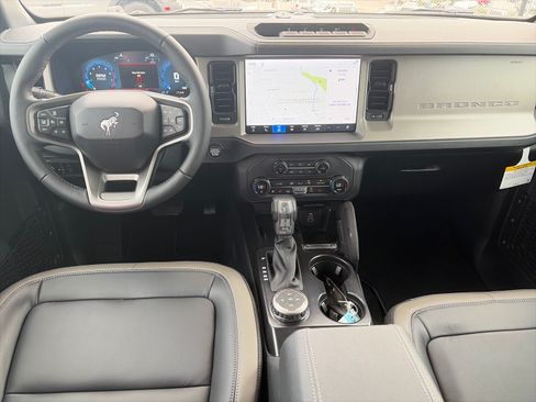 New 2026 Ford Bronco Outer Banks w/ Sasquatch Package AWD/4WD image 7