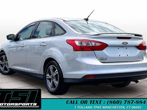 Used 2014 Ford Focus SE w/ SE Sport Package FWD image 12
