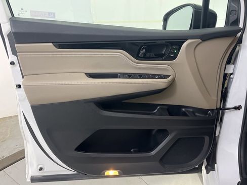Used 2024 Honda Odyssey Elite image 26