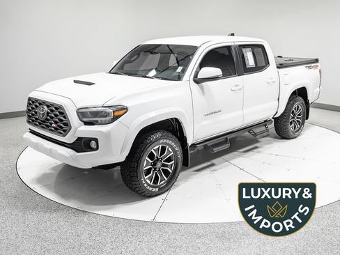 Used 2022 Toyota Tacoma TRD Sport w/ Technology Package AWD/4WD image 1