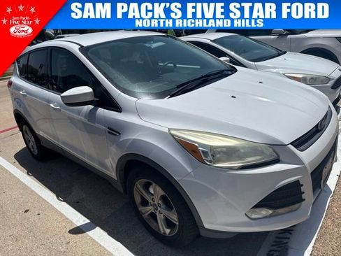 Used 2015 Ford Escape SE FWD image 3