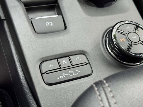 Used 2024 Ford Ranger Lariat w/ FX4 Off-Road Package image 30