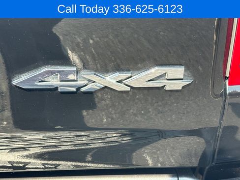 Used 2023 RAM 1500 Laramie AWD/4WD image 12