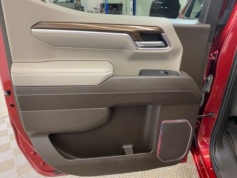 Used 2024 Chevrolet Silverado 1500 RST w/ Convenience Package II AWD/4WD image 18