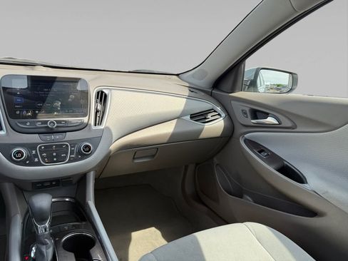 Used 2024 Chevrolet Malibu LT FWD image 21