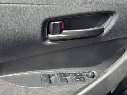 Used 2023 Toyota Corolla LE image 19