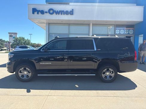 Used 2015 Chevrolet Suburban LT AWD/4WD image 8