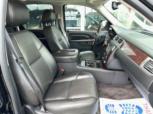 Used 2013 GMC Yukon Denali AWD/4WD image 21