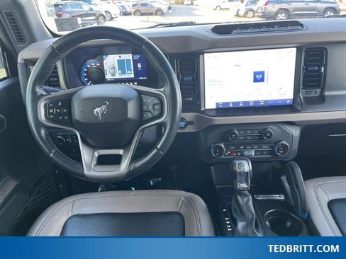 Certified 2022 Ford Bronco Wildtrak image 18