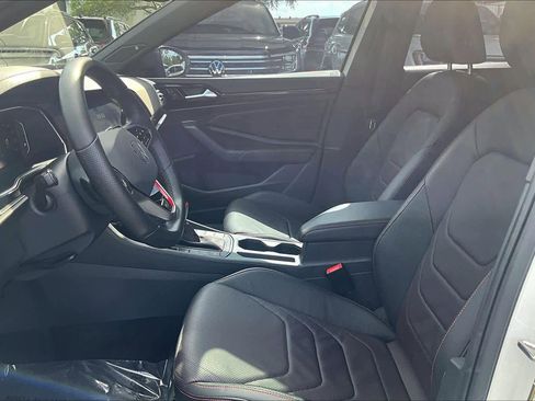 Certified 2023 Volkswagen Jetta GLI Autobahn image 9