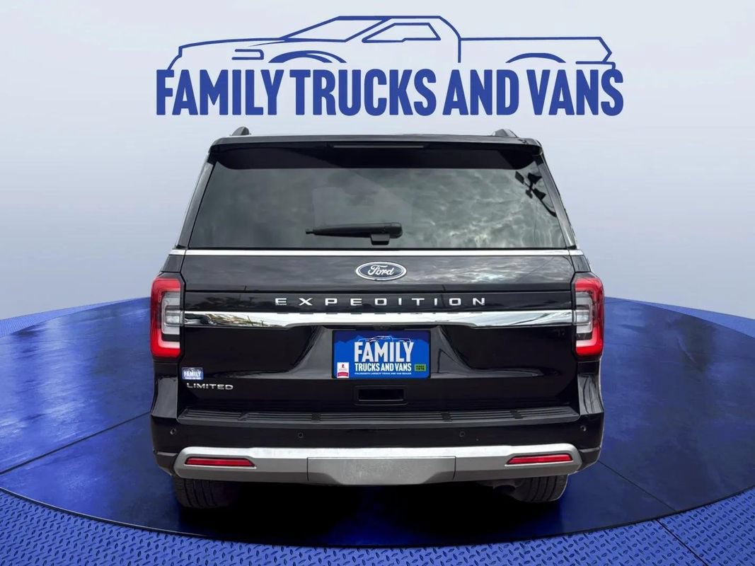 Used 2024 Ford Expedition Limited AWD/4WD image 4