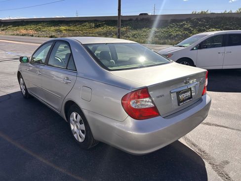 Used 2003 Toyota Camry LE FWD image 4