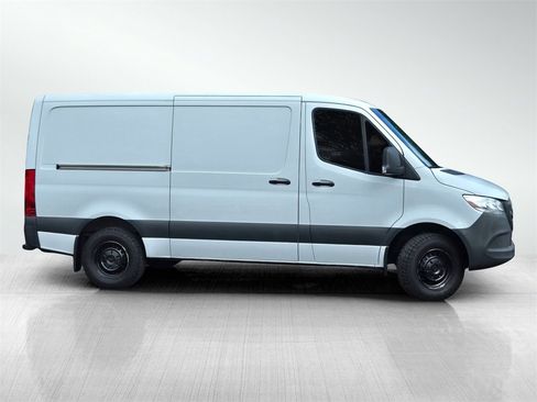 Used 2019 Mercedes-Benz Sprinter 144 Cargo image 3