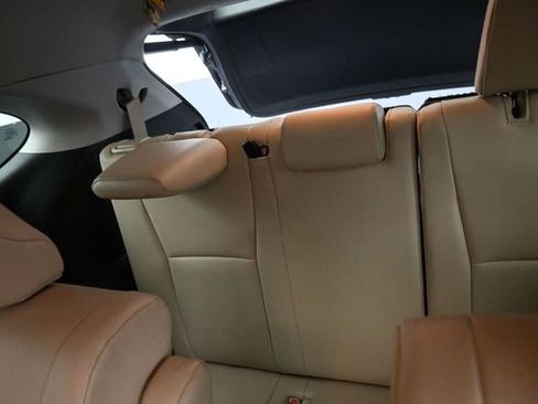 Used 2021 Toyota Highlander XLE FWD image 10