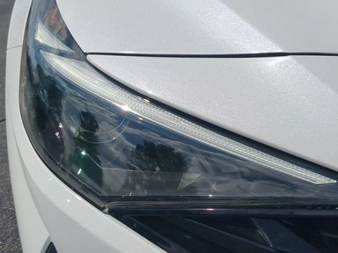Used 2022 Hyundai Elantra SEL w/ Cargo Package FWD image 9