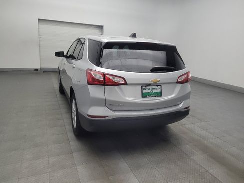 Used 2019 Chevrolet Equinox LS w/ LS Convenience Package FWD image 5