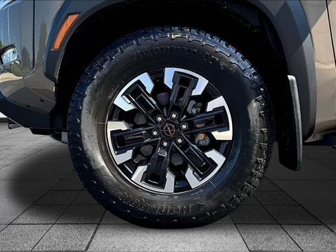 Certified 2023 Nissan Frontier PRO-4X w/ Pro Convenience Package AWD/4WD image 36