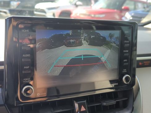 Used 2022 Toyota Corolla LE FWD image 20