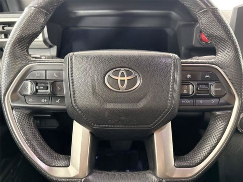 Certified 2024 Toyota Tacoma TRD Off-Road AWD/4WD image 16