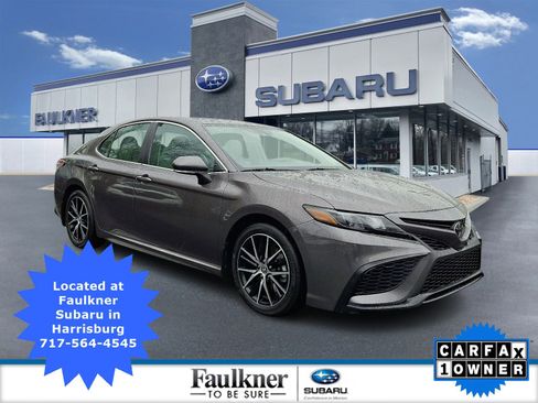 Used 2023 Toyota Camry SE image 1