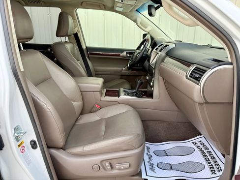 Used 2019 Lexus GX 460 Premium AWD/4WD image 34