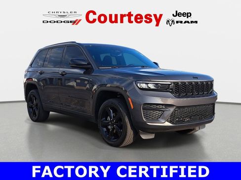 Certified 2024 Jeep Grand Cherokee Altitude AWD/4WD image 1