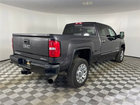 Certified 2016 GMC Sierra 2500 Denali w/ Duramax Plus Package image 23