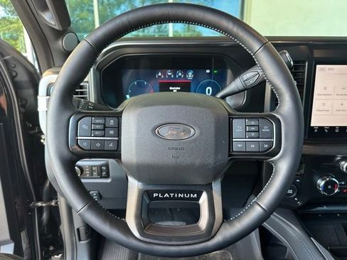 Used 2026 Ford F250 Platinum AWD/4WD image 19