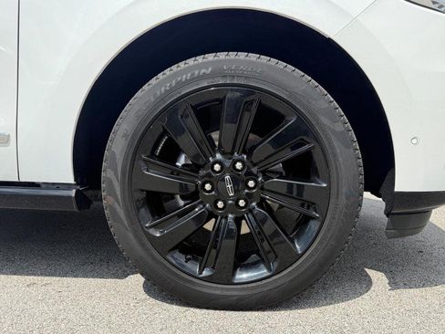 Certified 2023 Lincoln Navigator L Reserve AWD/4WD image 5