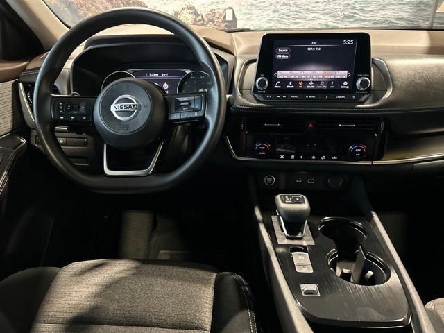 Used 2021 Nissan Rogue SV FWD image 53