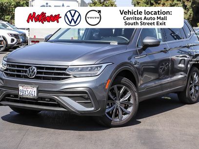 Certified 2022 Volkswagen Tiguan SE w/ Panoramic Sunroof Package