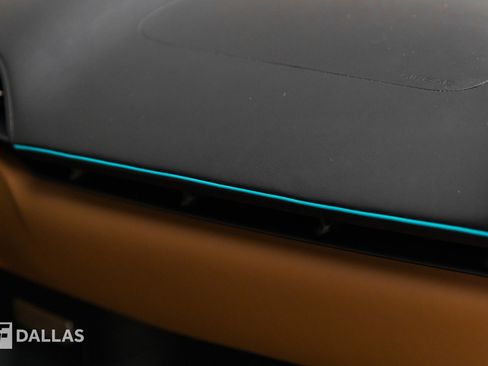 Used 2023 McLaren Artura image 32