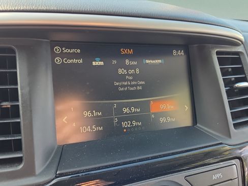Used 2020 Nissan Pathfinder SV FWD image 18